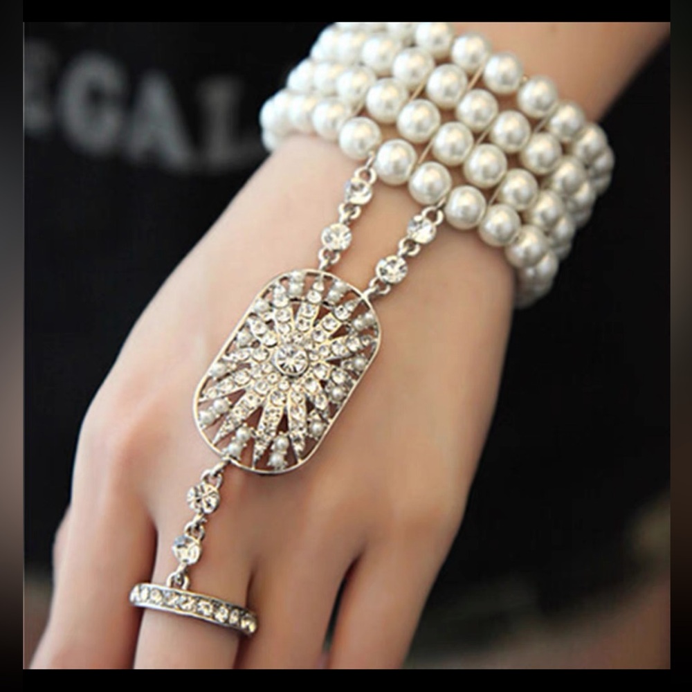 Great Gatsby Daisy bracelets